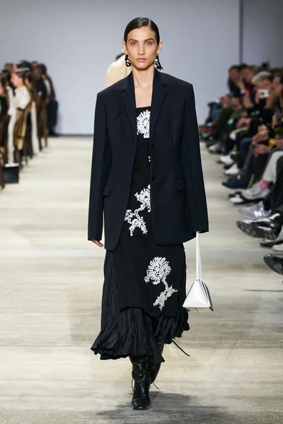 Look 52
